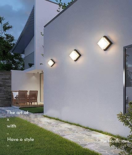SINGLE GLASS SQ WALL LIGHT